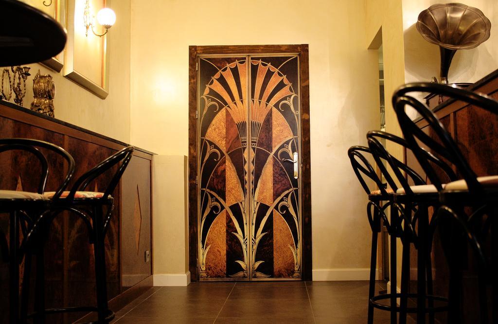 La Casa Azul B&B + Apartments Малага Экстерьер фото